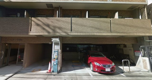 エンクレスト博多駅前の駐車場