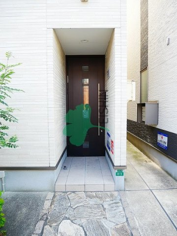 パサージュ竹下のエントランス