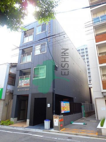 NE TSUNABA BLDG(エヌイーツナバビル)のエントランス