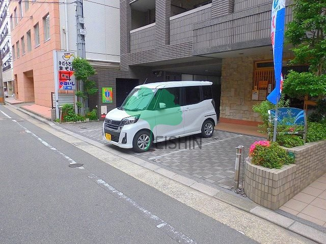 エクセレント瑞穂の駐車場