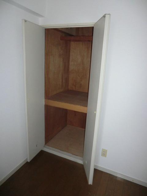 エヌ・エム・セーズの収納