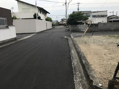【前面道路含む現地写真】 | 丸亀市城南町売土地