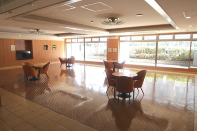 【エントランス】 | エスト・グランディール横濱関内 ４Ｆ | 共用ロビー