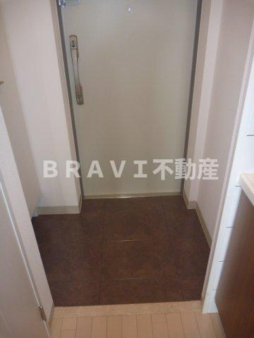 アーデン谷町　BRAVI不動産の玄関|【アーデン谷町】落ち着いた玄関です