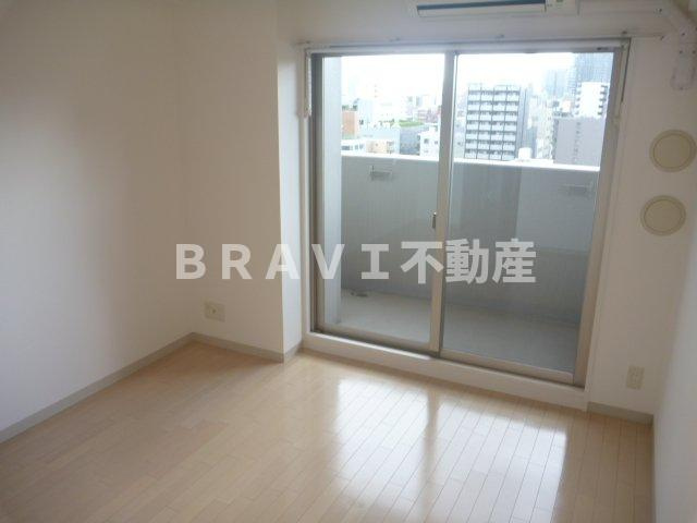 アーデン谷町　BRAVI不動産の寝室|【アーデン谷町】広くて明るい寝室