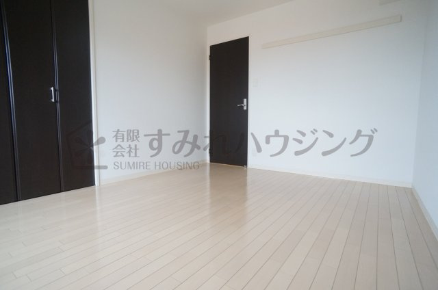 メイプルコート宝塚の洋室|参考、同建物・同間取りの号室