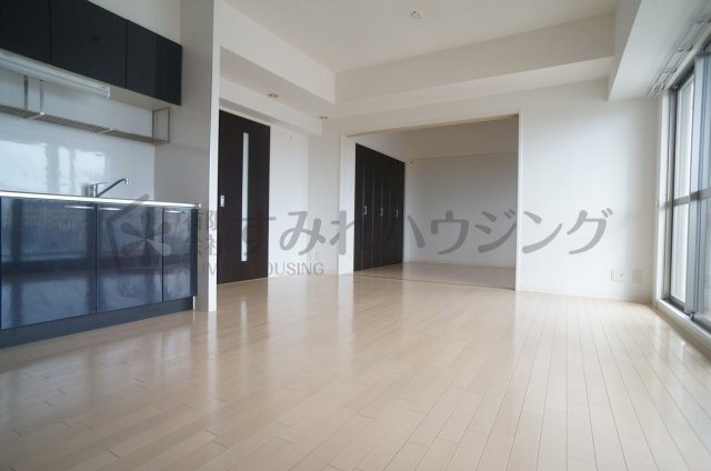 メイプルコート宝塚の居間・リビング|参考、同建物・同間取りの号室