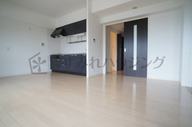 メイプルコート宝塚の居間・リビング|参考、同建物・同間取りの号室