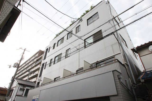 東大阪市御厨栄町２丁目の賃貸マンションの外観