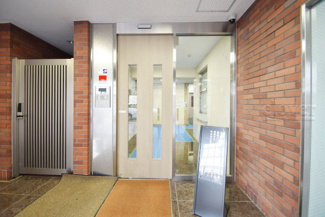 【エントランス】 | エントランス　夜間オートロック完備