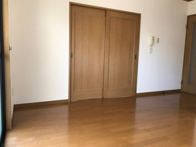 【寝室】 | クレストコート