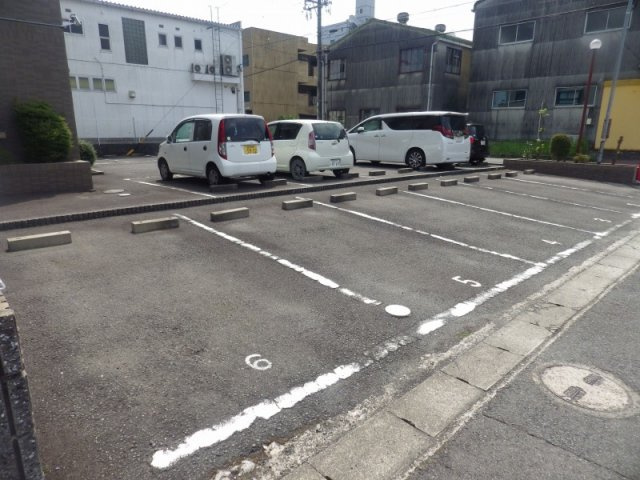 【駐車場】 | クレストコート