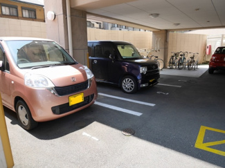 【駐車場】 | メゾン・ド・セラヴィーの駐車場