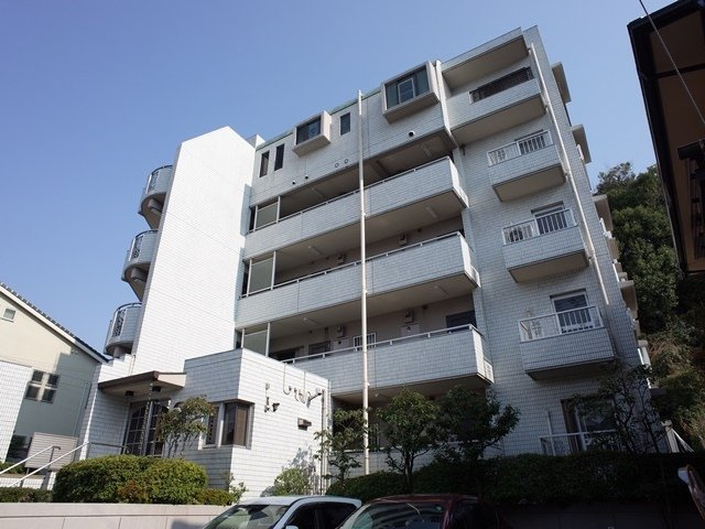 朝日プラザ赤坂優雅の外観