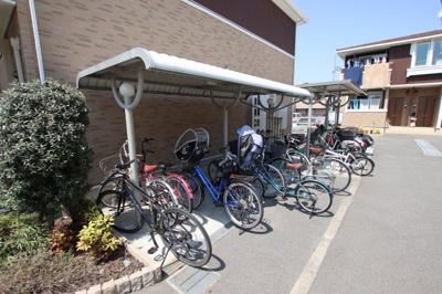 【その他共用部分】 | シェーネ 茂 | 駐輪場