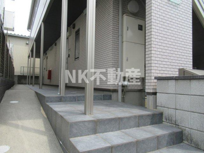 【エントランス】 | ルーエⅡ（ルーエツー）（東花園賃貸） | 建物の内部です