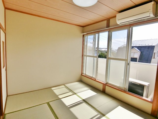 コーポ佐藤の和室