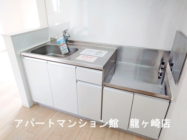 アイランドヒルズアミファイナルのキッチン