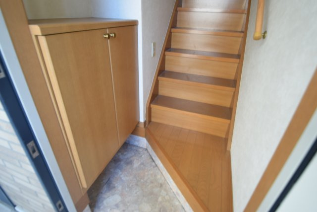 アムールの玄関|下駄箱付き