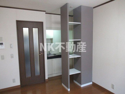 【キッチン】 | ハイツMISHIMA（ハイツミシマ）（久宝寺口賃貸） | キッチンカウンター収納です