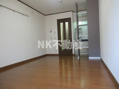 【居間・リビング】 | ハイツMISHIMA（ハイツミシマ）（久宝寺口賃貸） | 洋室です