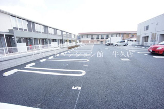 【駐車場】