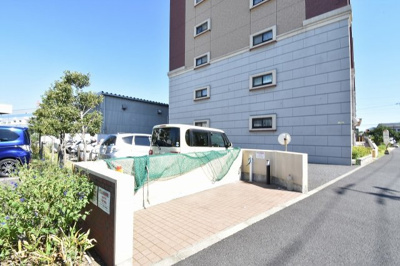 【その他共用部分】 | グランドベイ横浜 | ゴミ置場