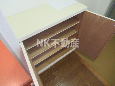 【玄関】 | アバ・ハイム西村（長瀬賃貸） | シューズボックスです