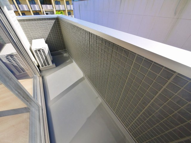サニーソレイユのバルコニー|お洗濯にも便利なバルコニー付き