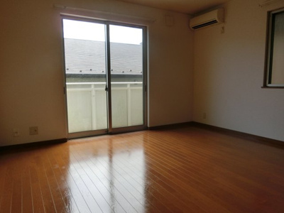 【寝室】 | ウィスタリア | 南向き日当り良好☆