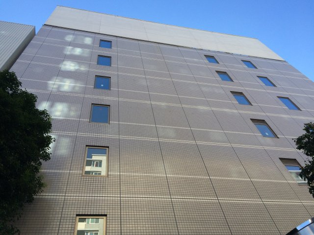 岩﨑錦町ビルの外観