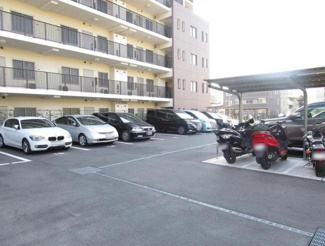 【駐車場】