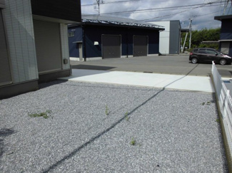 【庭】 | 茂呂貸家