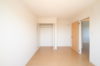 【寝室】 | 茂呂貸家 | 2F南西の洋室です