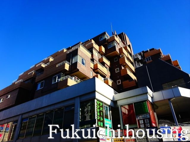 セントラル経堂の外観