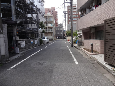 【周辺】 | マリオン鶯谷第2 | マリオン鶯谷第２　物件前　閑静な住宅街で静かな環境です！