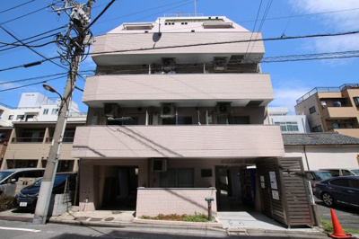 【外観】 | マリオン鶯谷第2 | マリオン鶯谷第２　総戸数２９戸の分譲タイプマンション！鉄筋コンクリート造の外観タイル張り！閑静な住宅街で静かな環境です！コンビニなど近くで買い物便利！