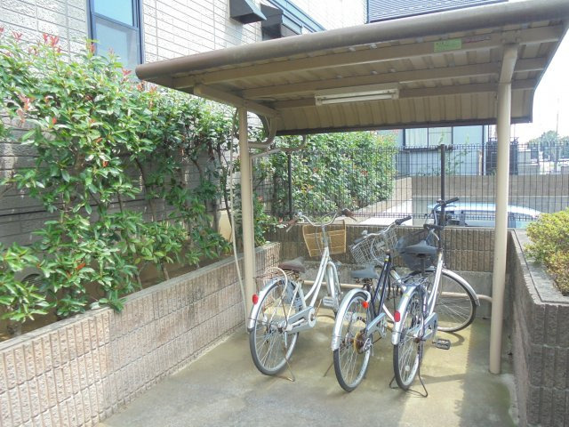 リヴィエールⅡのその他共用部分|駐輪場