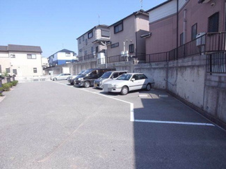 【駐車場】