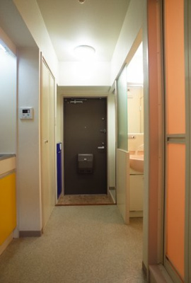 【玄関】 | ラッフィナート有瀬 | 玄関