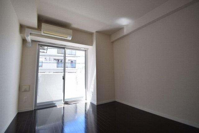 レジディア船橋Ⅳの居間・リビング|ＣＡＴＶ対応