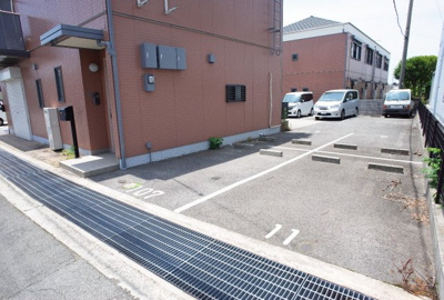 【駐車場】 | パルモ赤羽 | 駐車場