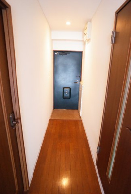 【玄関】 | クレール松の内 | 玄関