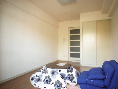 【居間・リビング】 | エトワール西神戸 | 洋室