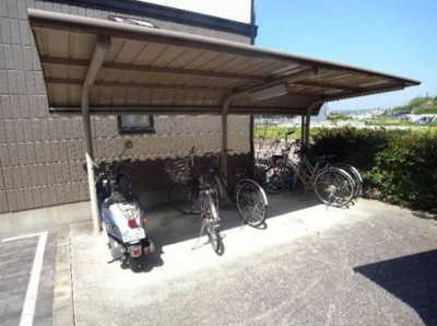 【その他共用部分】 | プリシェール南別府 | 駐輪場