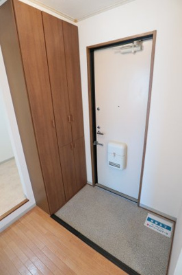 【玄関】 | フレマリール高苗代 | 玄関