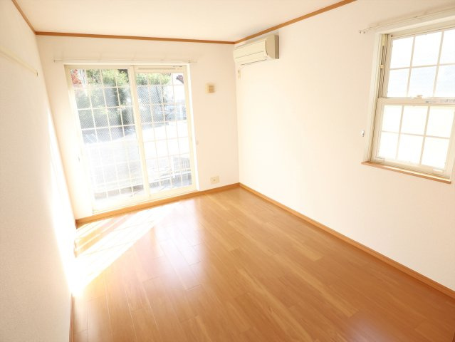 ヴェル　フォーレの居間・リビング