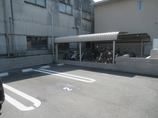 【駐車場】 | 駐車場があるので、車を買う予定の方も安心です