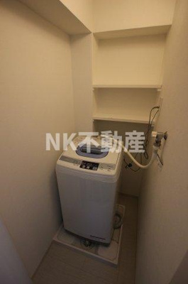 【設備】 | サカエマンション（八戸ノ里賃貸） | 洗濯機付きです