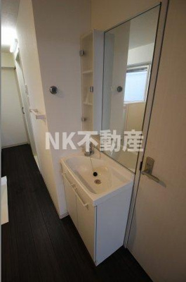 【洗面所】 | サカエマンション（八戸ノ里賃貸） | 独立洗面化粧台付き